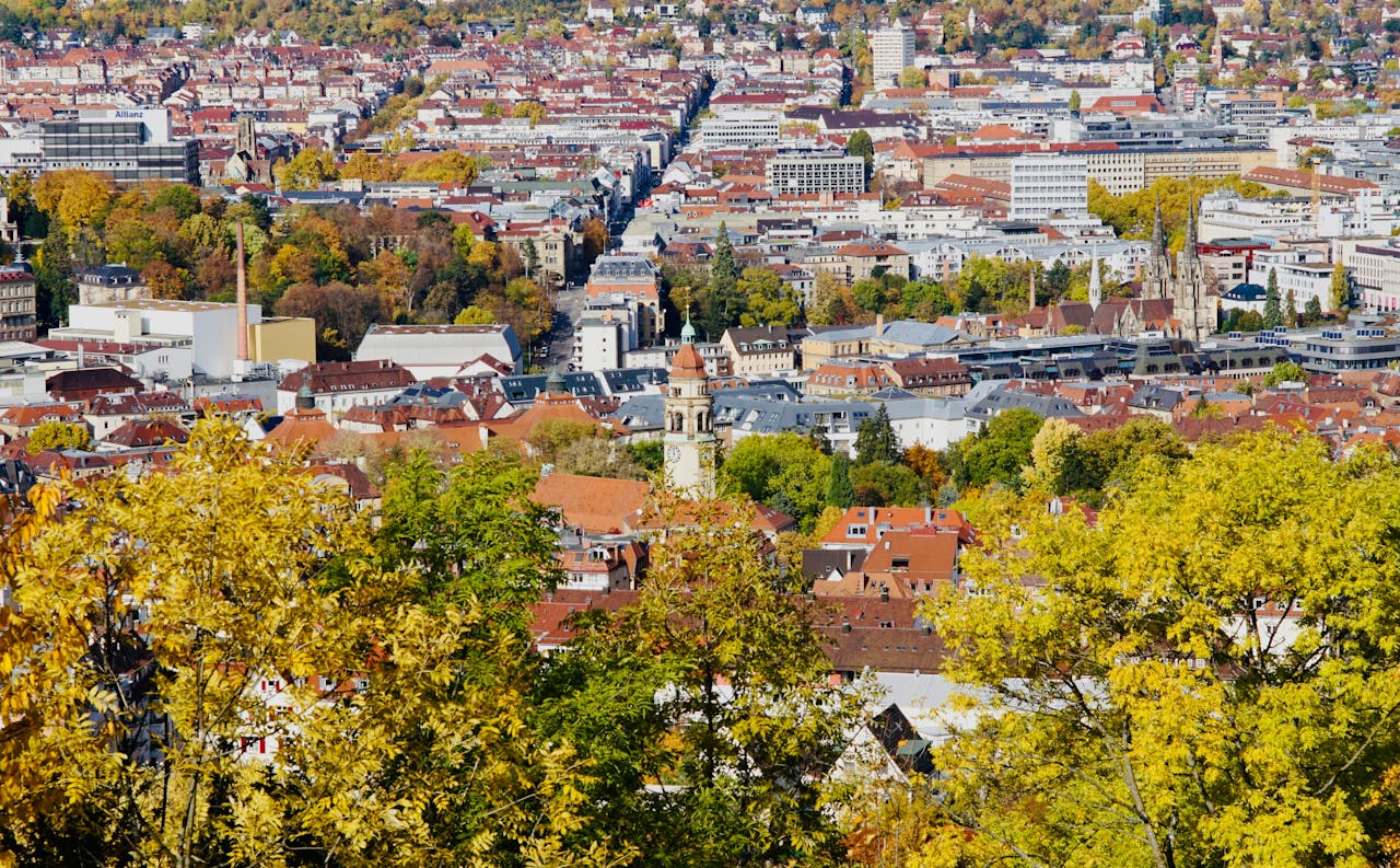 Gepäckaufbewahrung und Schließfächer rund über die Stadt Stuttgart verteilt.