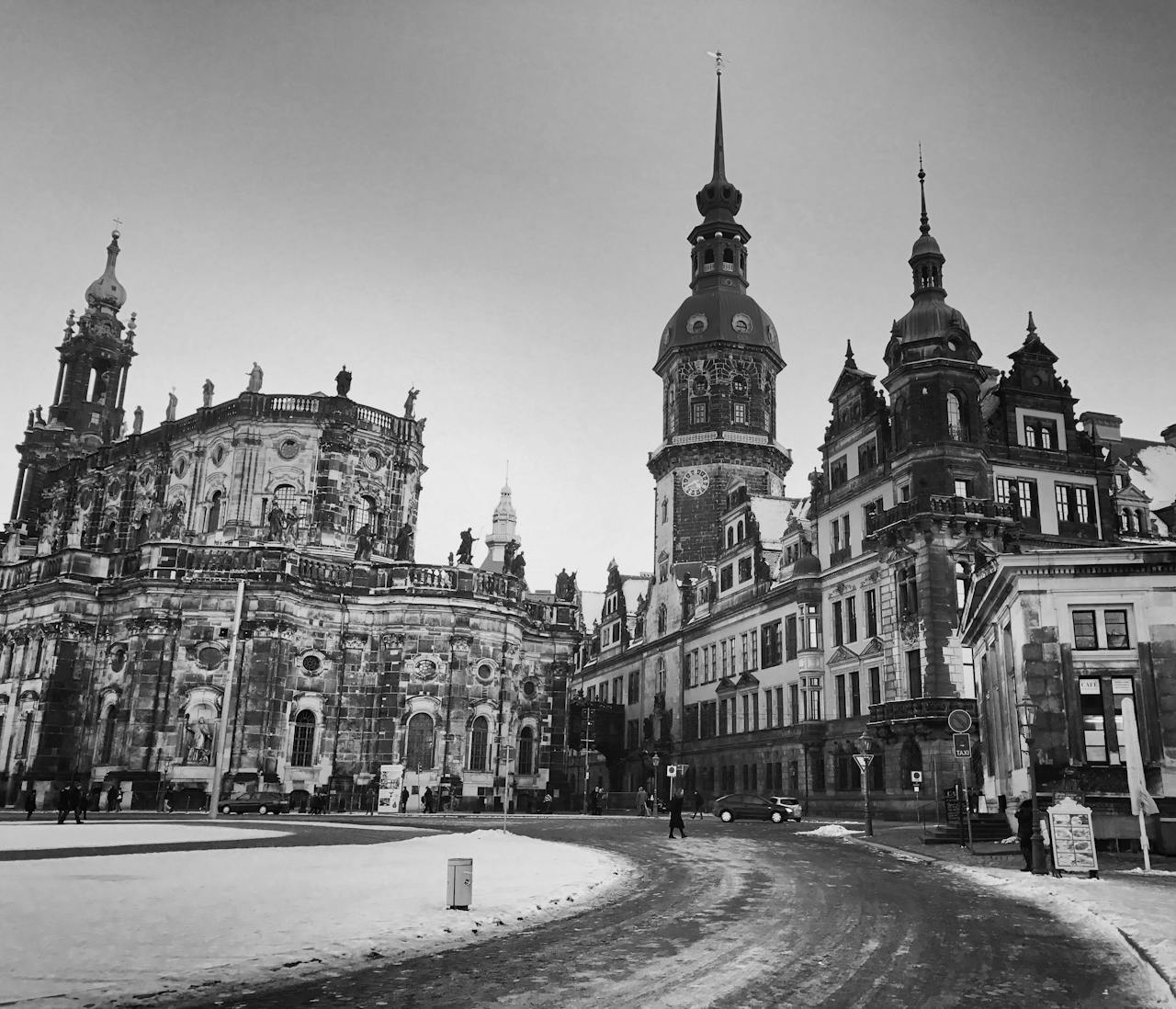 Gepäckaufbewahrung und Schließfächer Dresden