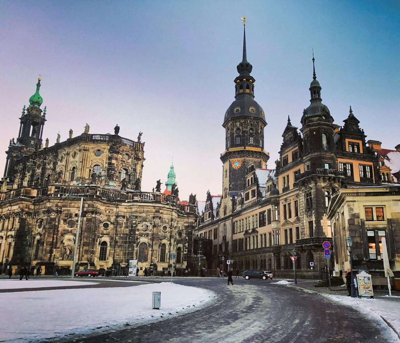 Gepäckaufbewahrung und Schließfächer Dresden Gepäckaufbewahrung und Schließfächer Dresden