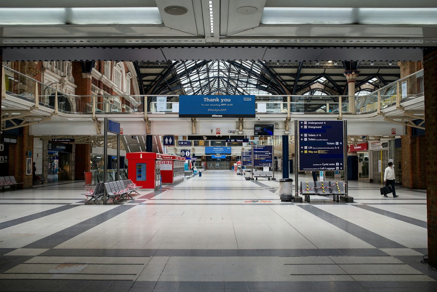 Gepäckaufbewahrung und Schließfächer am London Liverpool Street Bahnhof. 