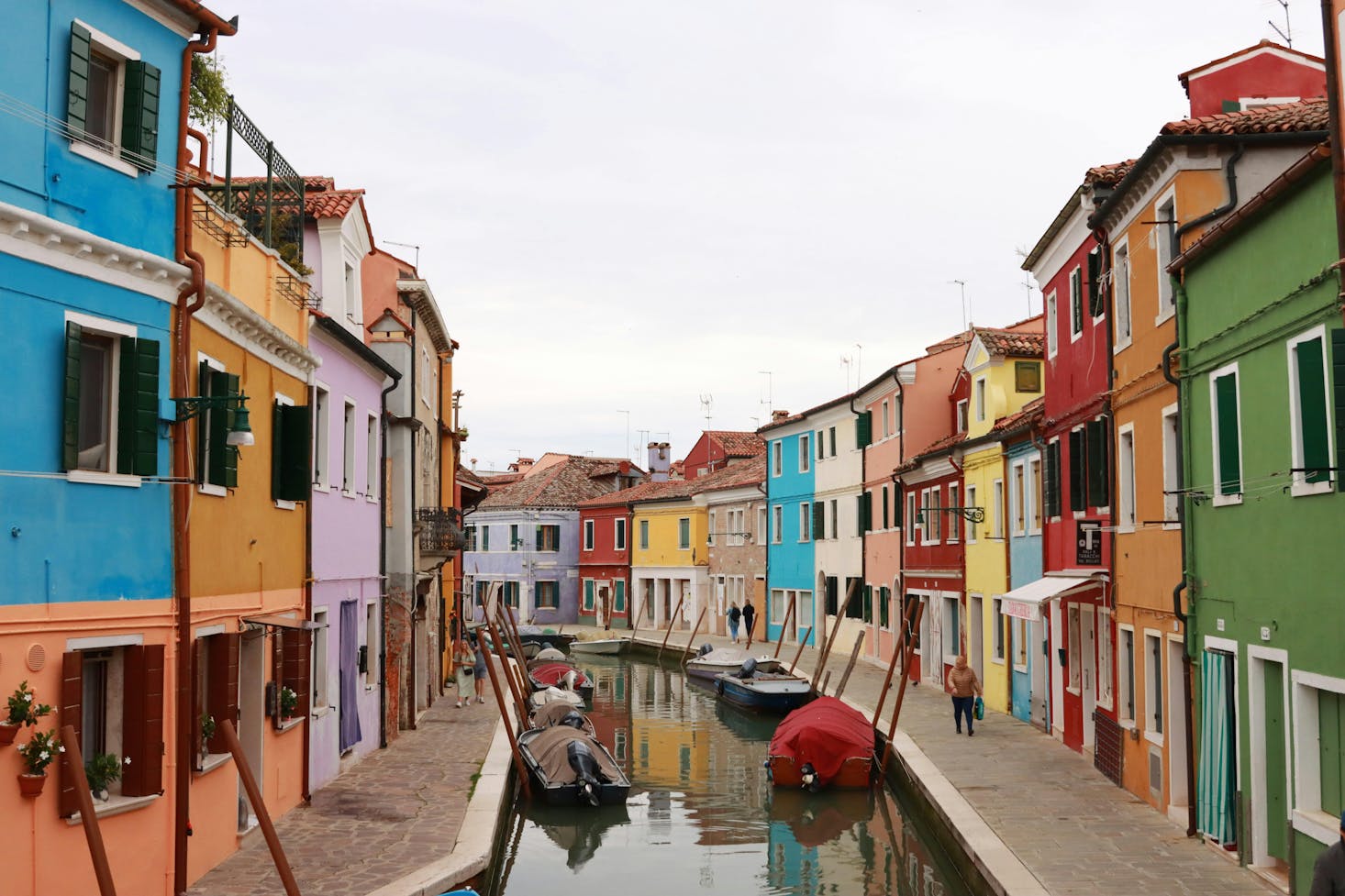 Gepäckaufbewahrung und Schließfächer in der Stadt Murano, Venedig.