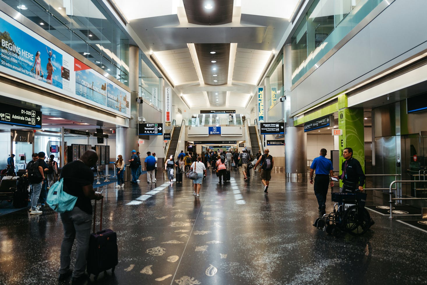 Interior of Miami Airport near the station