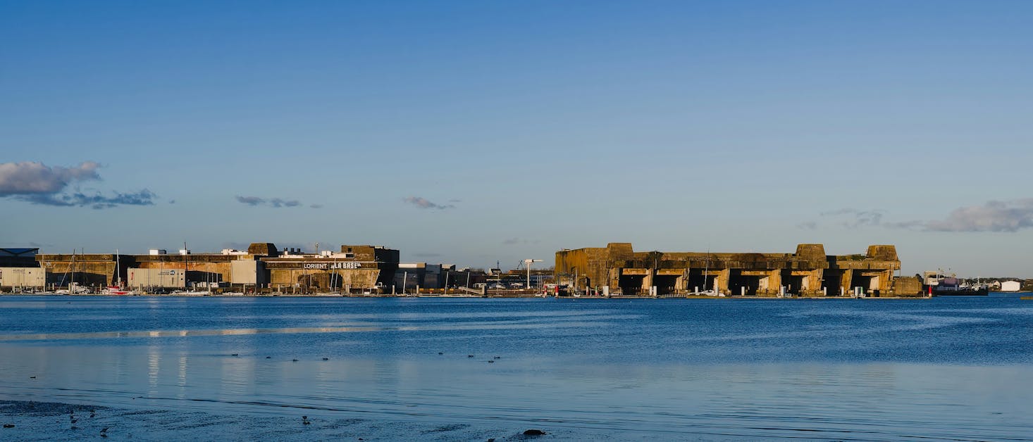 Vue maritime sur le port de Lorient