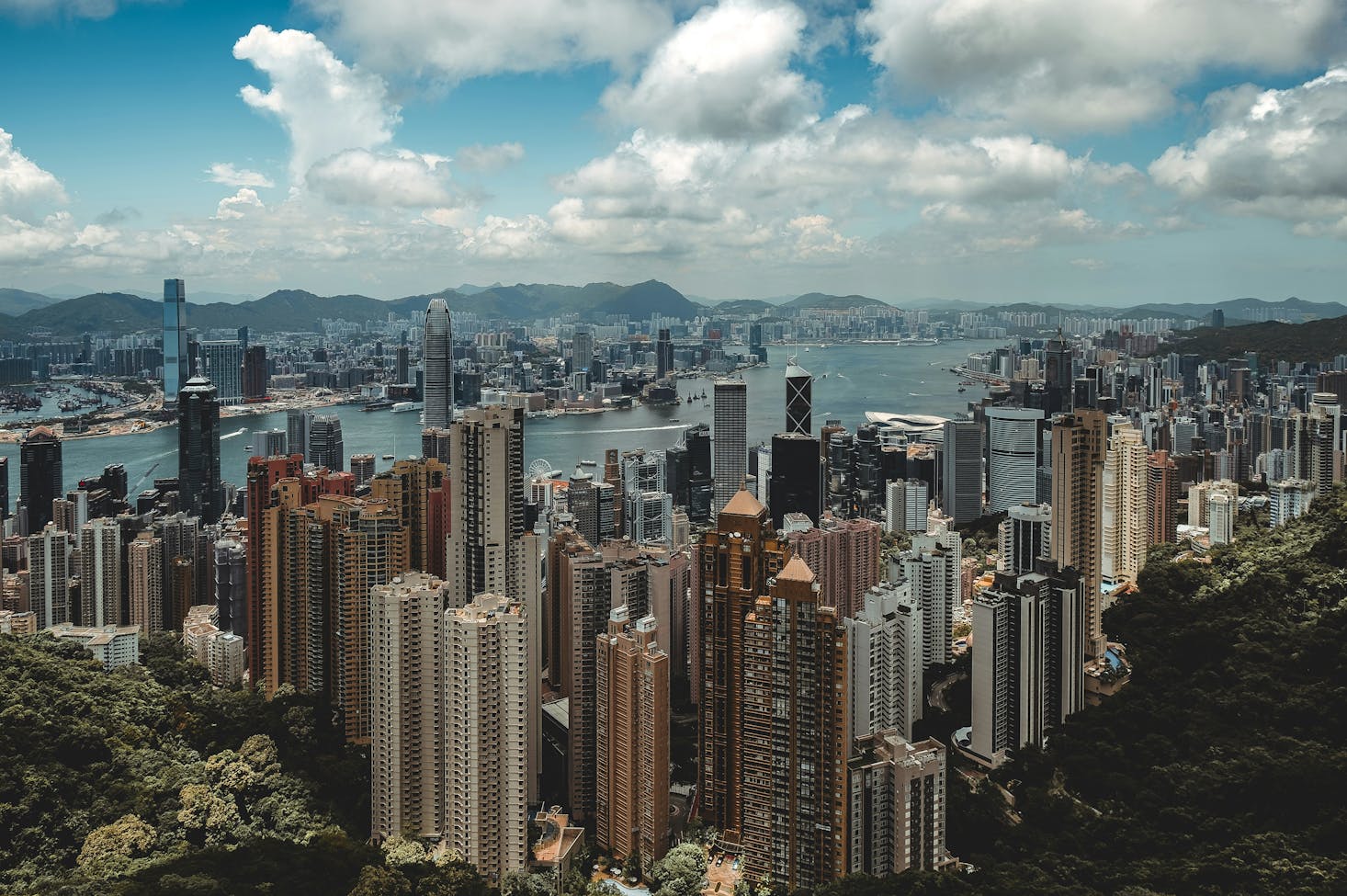 香港の高層ビル街