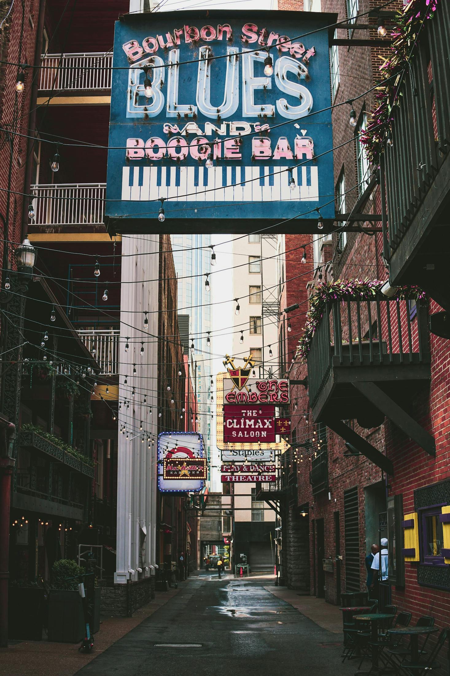 Alley full of bars in nashville at dusk