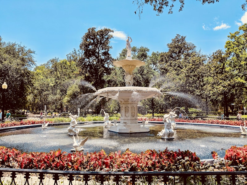 fountain with statues