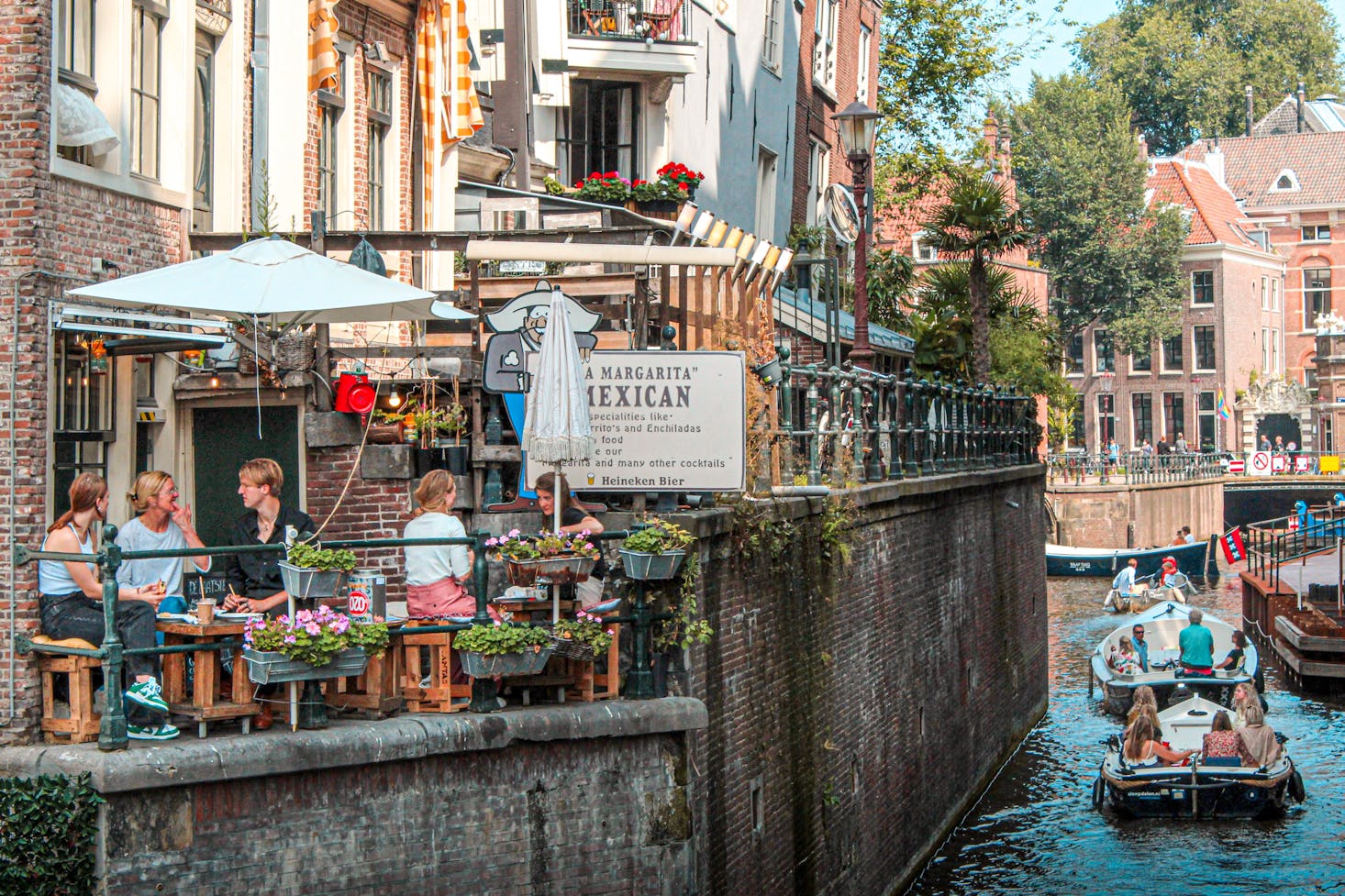 Outdoor dining in Amsterdam