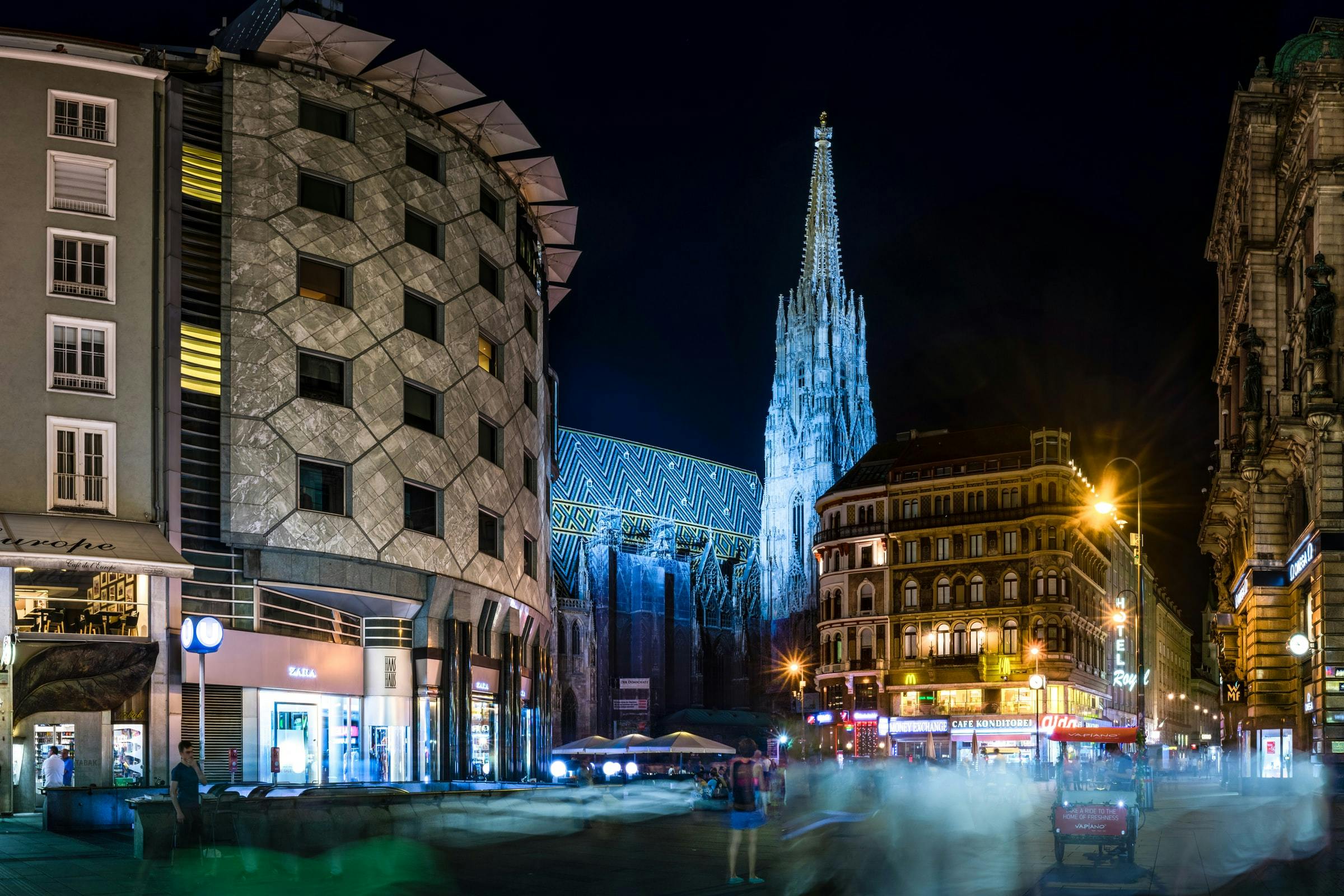 16 Unmissable Things To Do In Vienna At Night Bounce