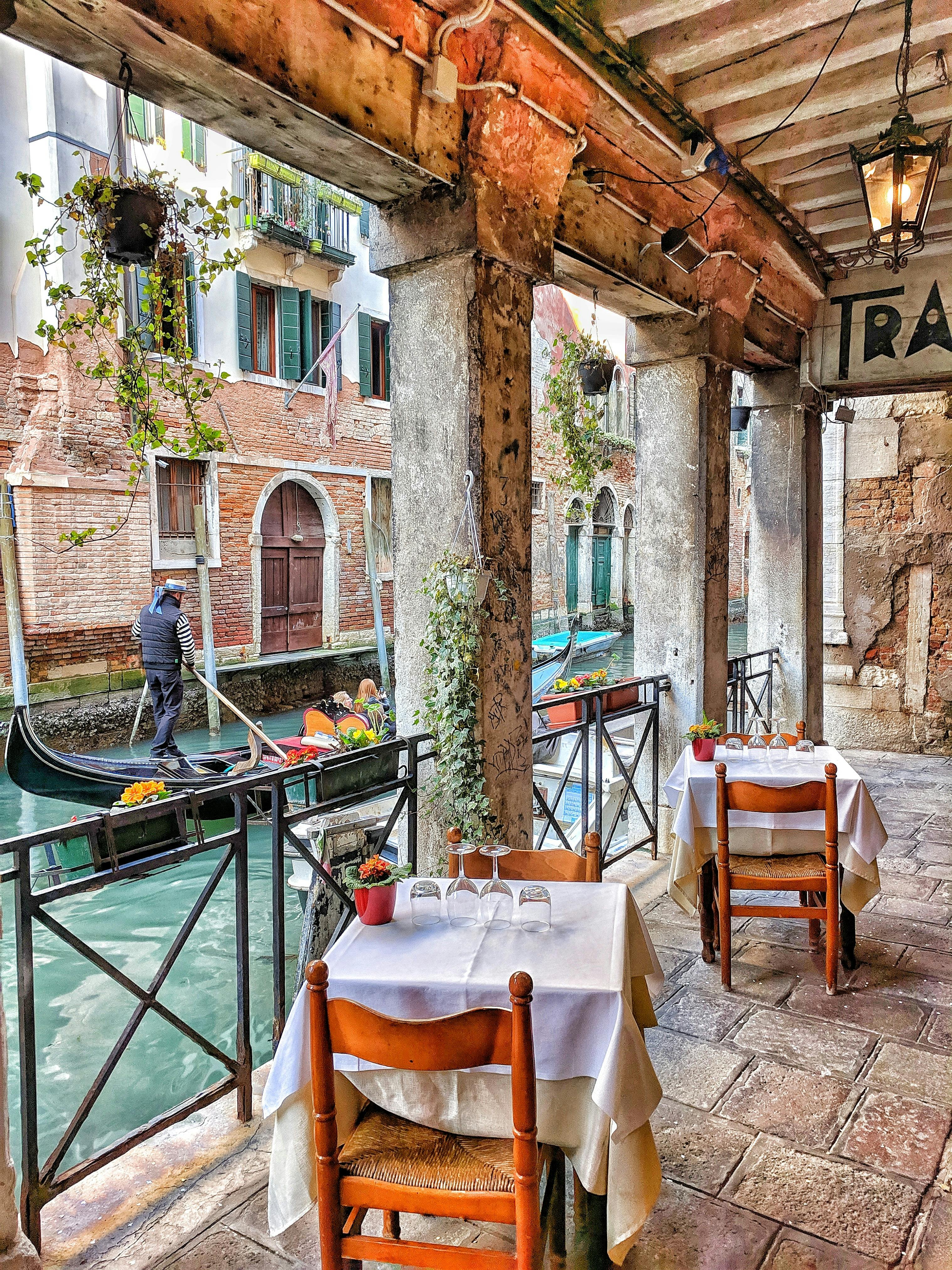 Brunch with a canal view in Venice