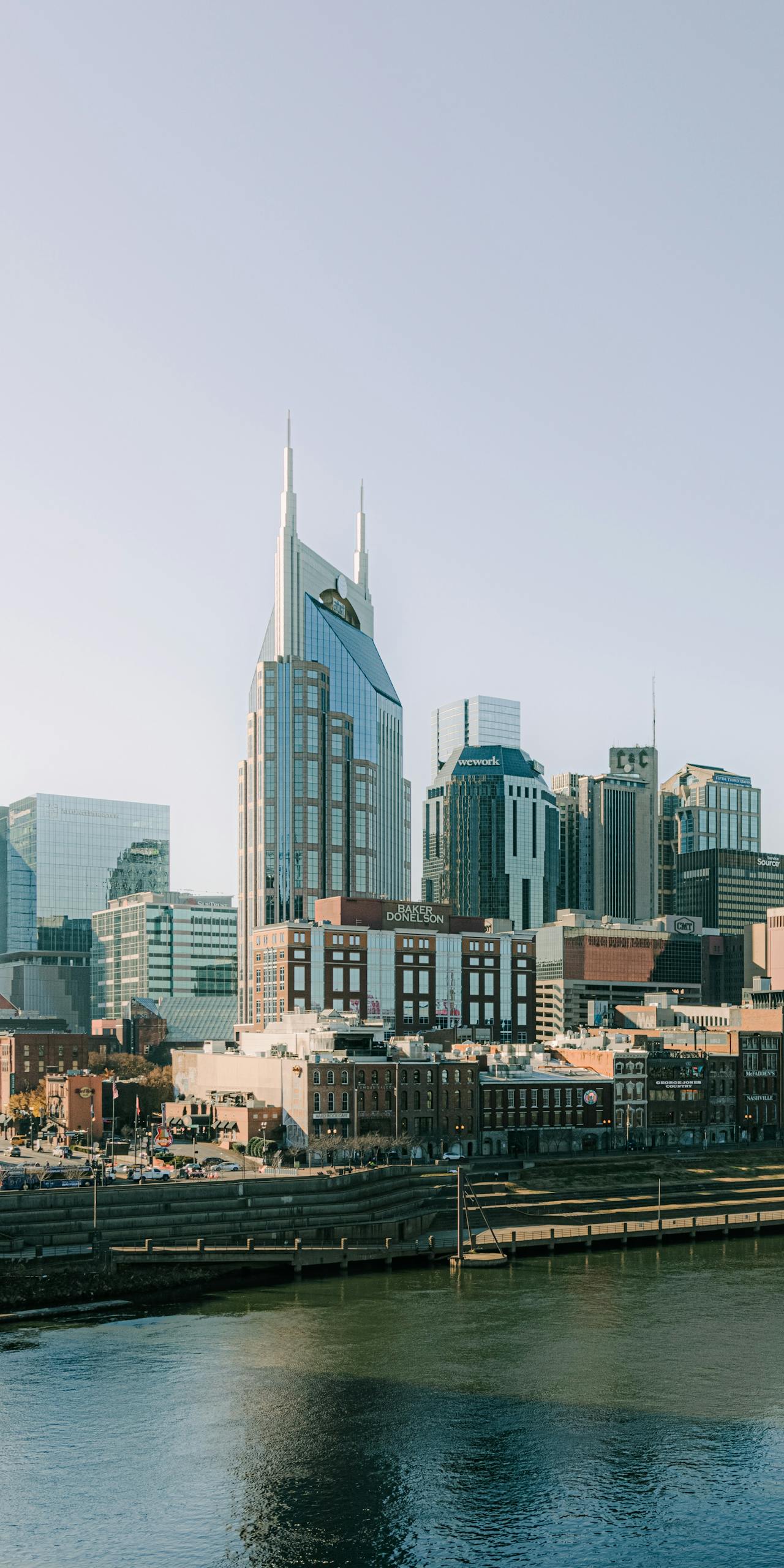 Skyscrapers in downtown Nashville with convenient luggage storage Skyscrapers in downtown Nashville with convenient luggage storage