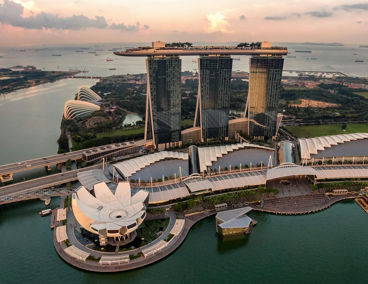 Budget travel tips for visiting Singapore
