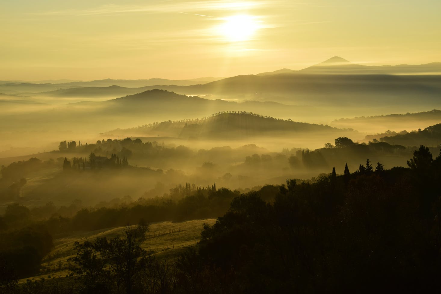 Tuscan countryside hiking near Pisa