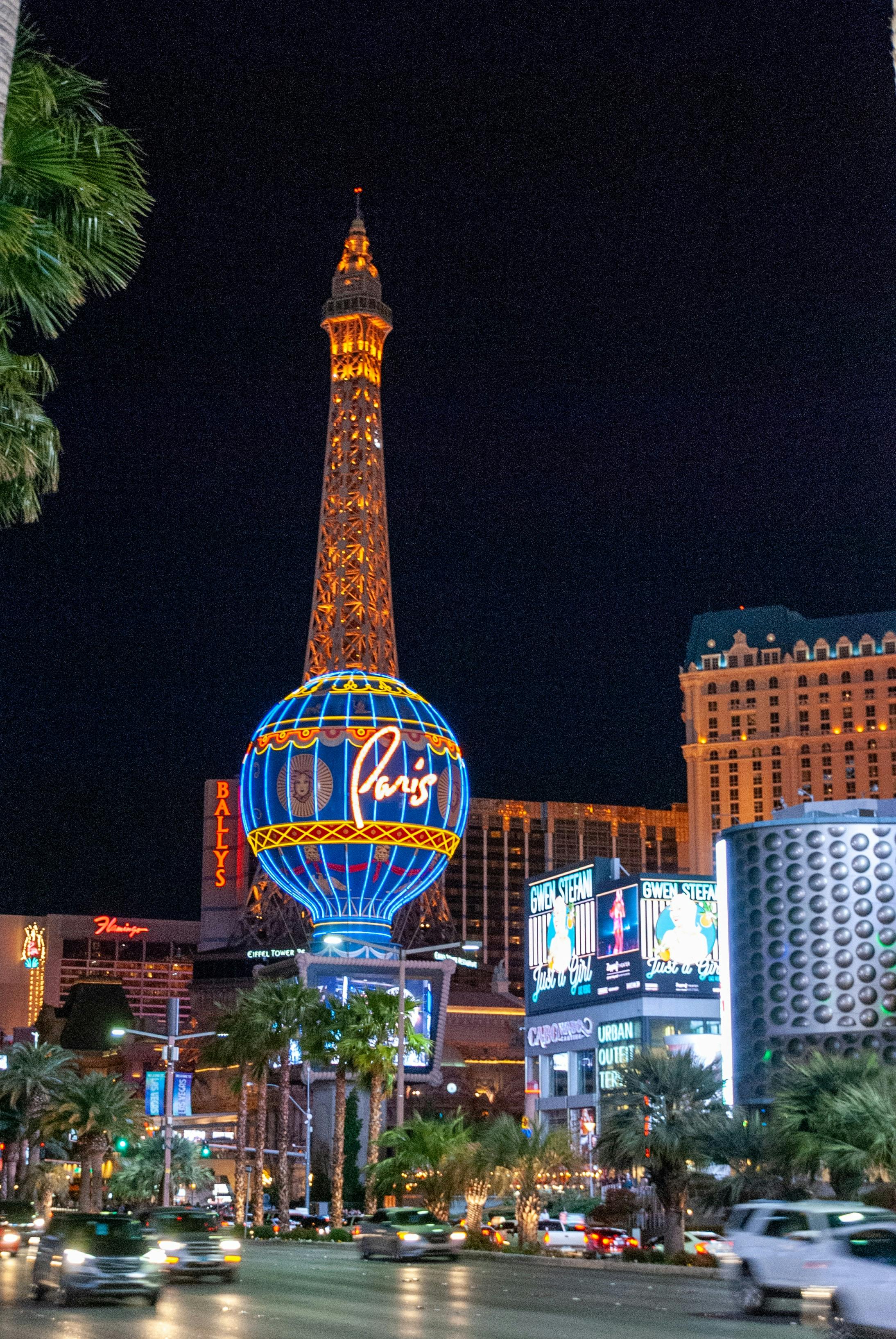 You Must Stay at the Paris Hotel in Las Vegas - Travel Pockets