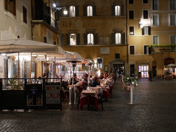 Romantic restaurants in Rome