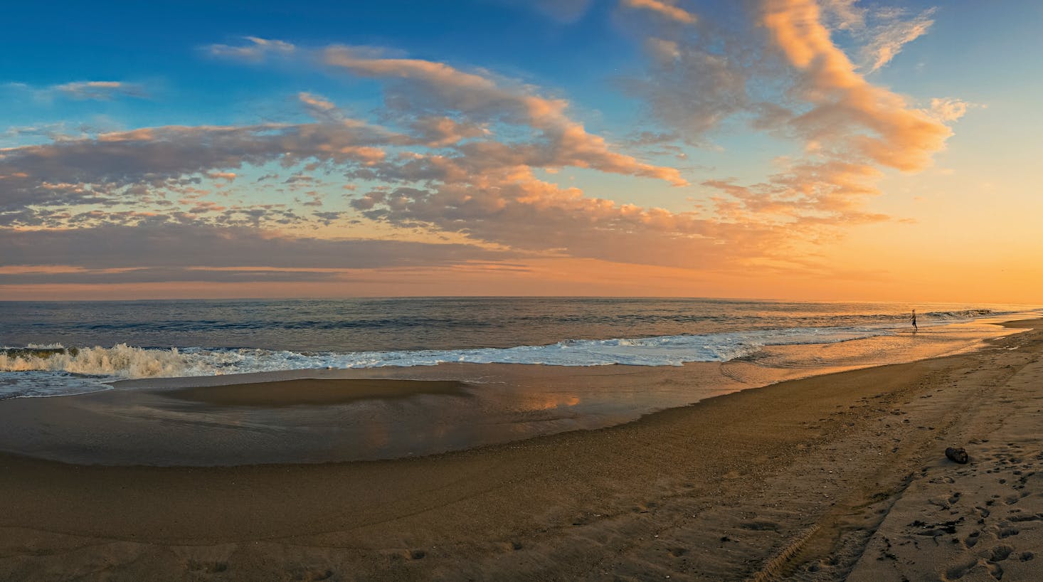 Beaches for sunset views near Brooklyn