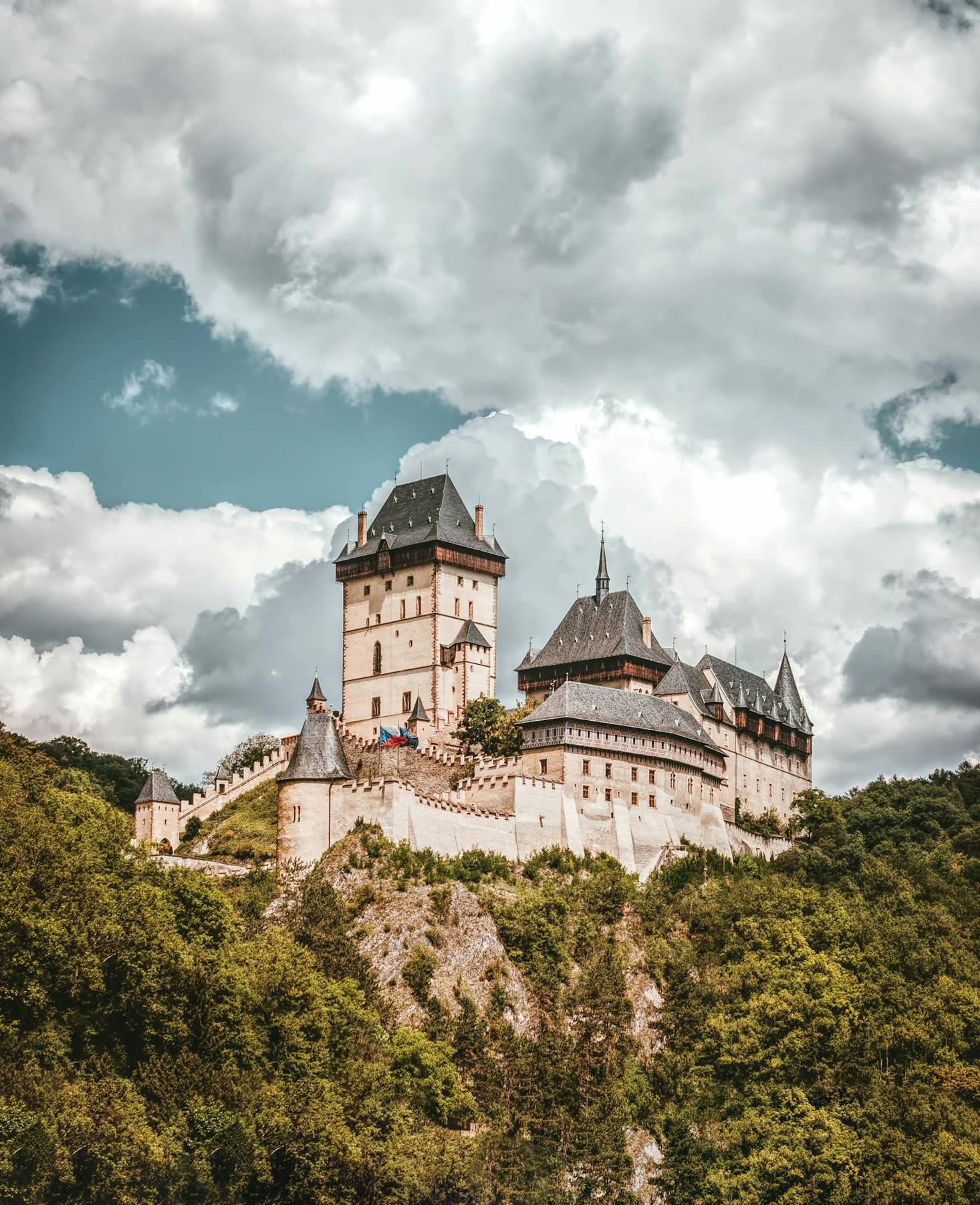 Weekend trip from Prague to Karlstejn Castle