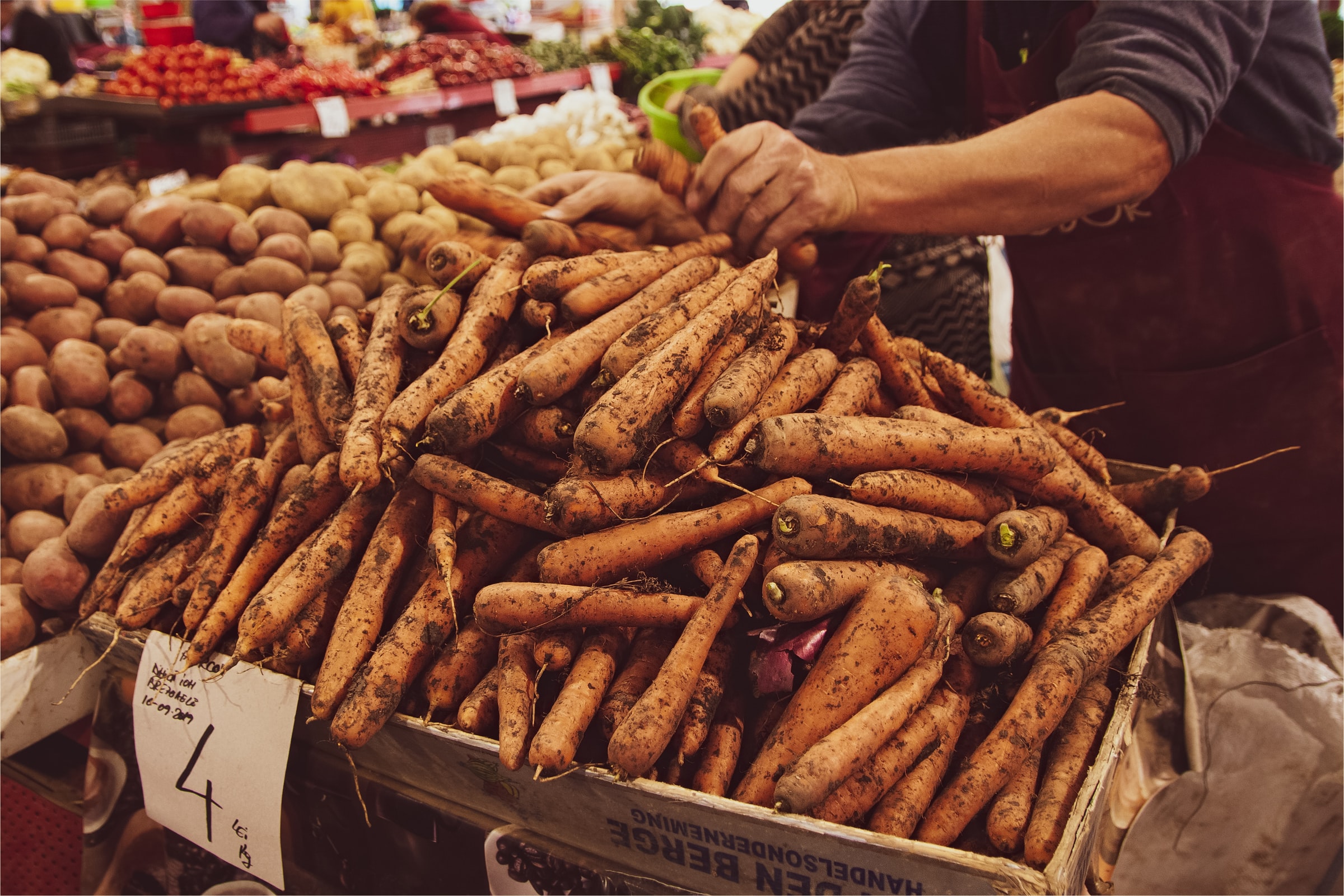 Where To Find The Best Street Food In Bucharest Bounce   Cb8511da F69a 4f3f 8d71 1784fdfa39f9 Lorenzo Lamonica DRNkyBLzUL0 Unsplash 