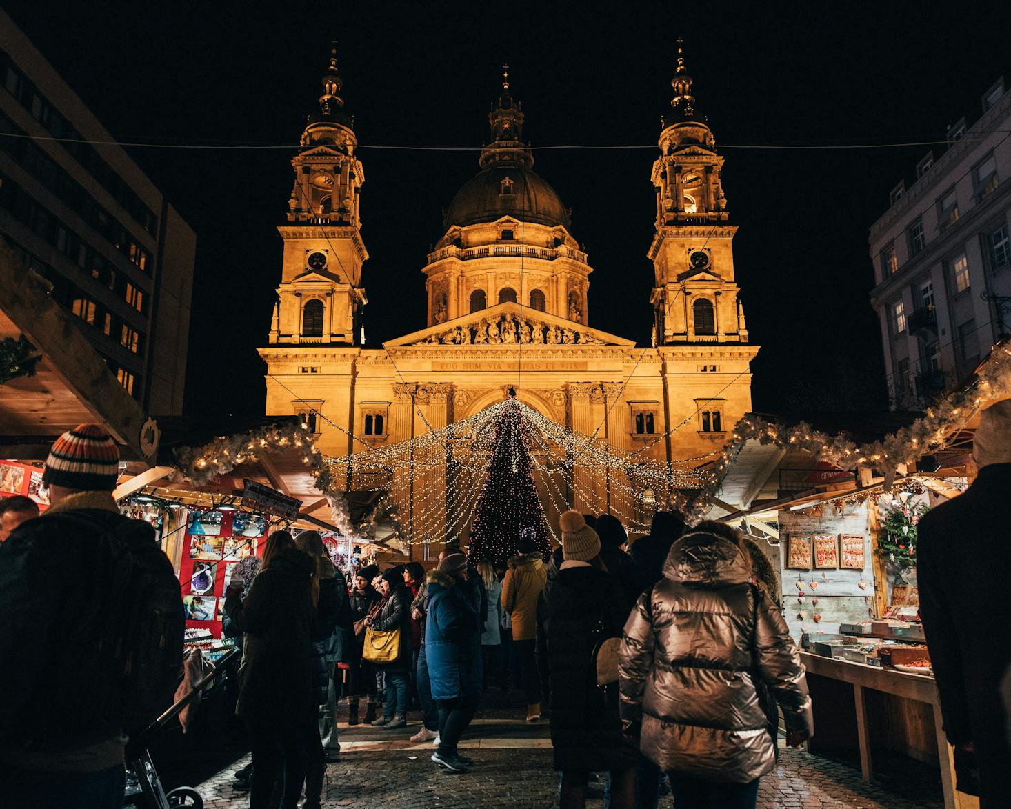 Budapest night market