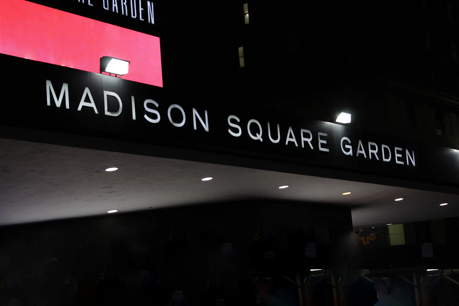 Madison Square Garden Bag Policy 2023: The Ultimate Guide - Bounce