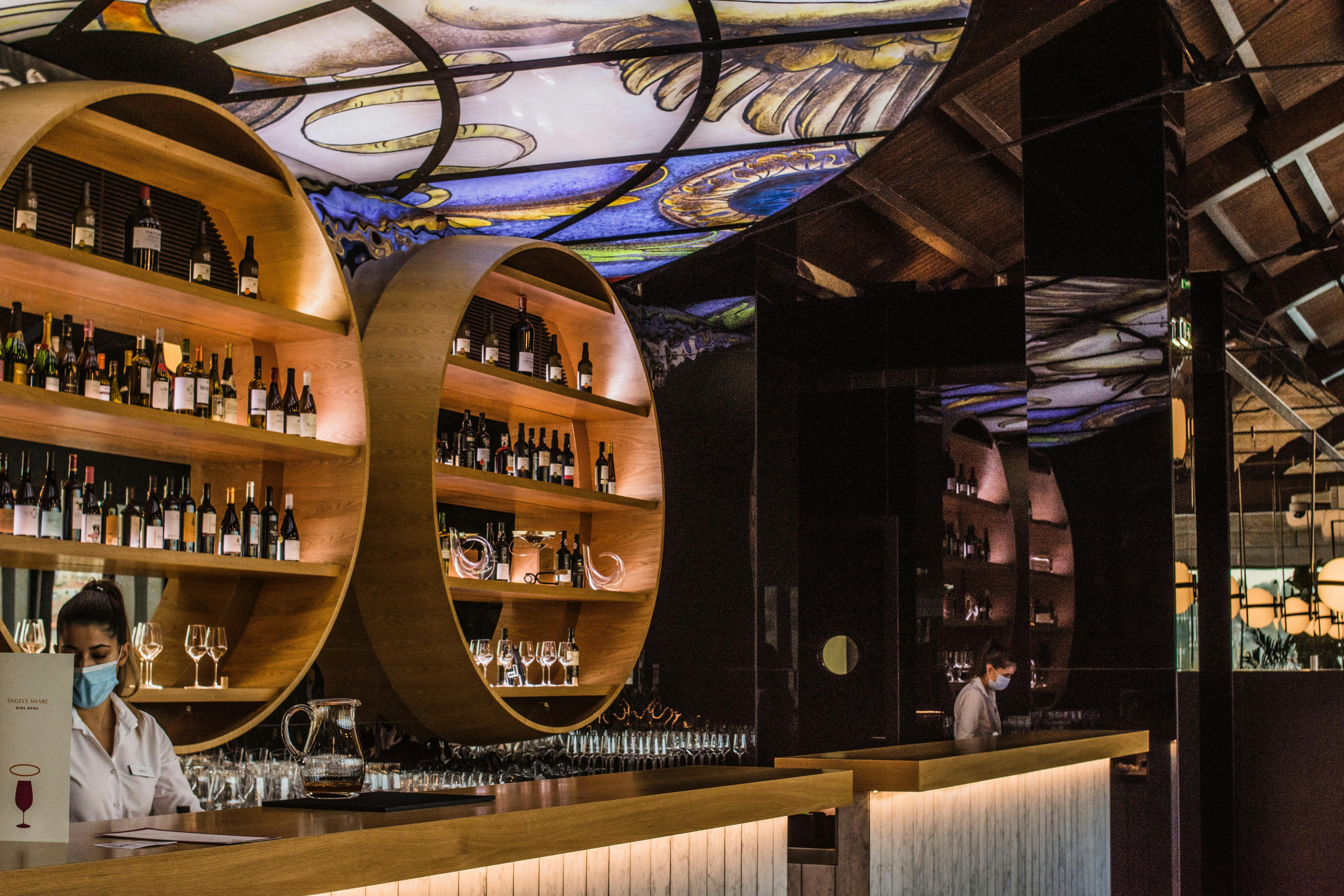 Best places for wine tasting in Porto