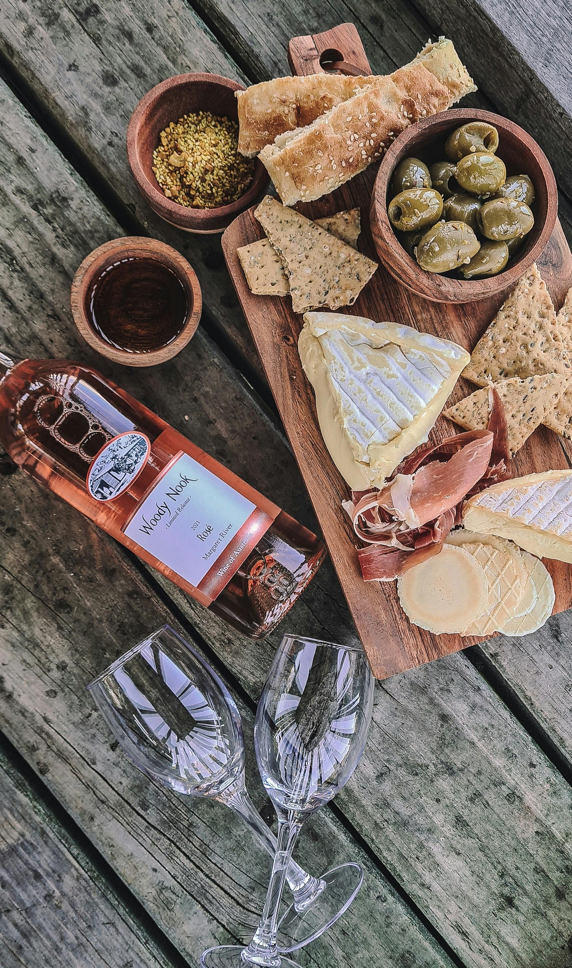 Food and wine tasting in Perth