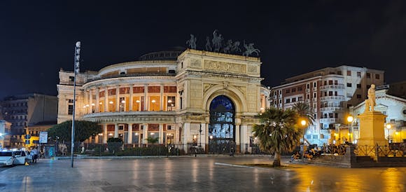 Palermo piazza at night