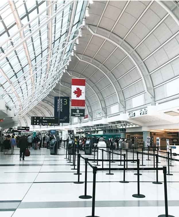 Toronto Airport (YYZ) Luggage Storage CA8 / Day Bounce