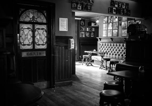 Scenic bars in Edinburgh