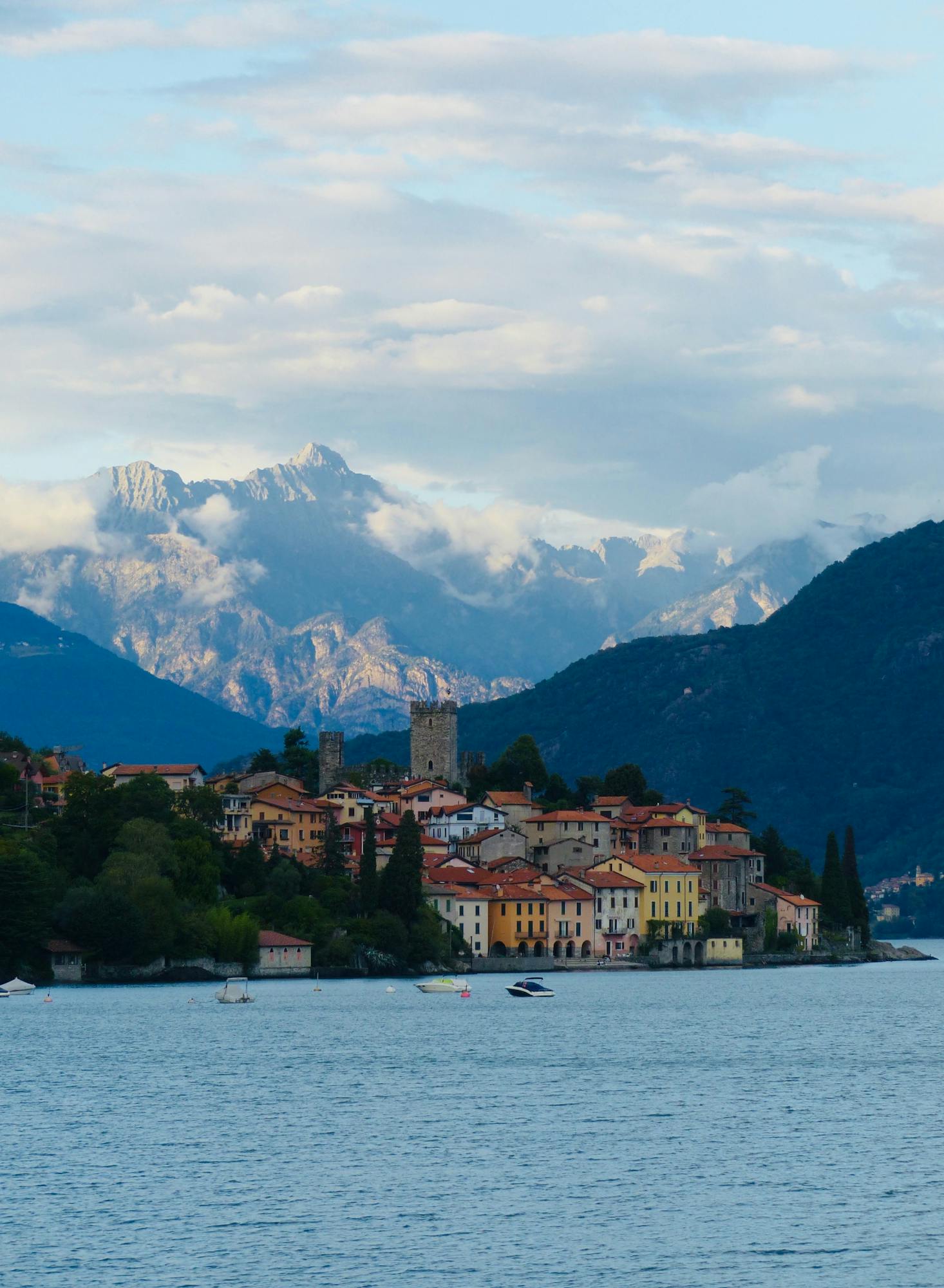 Lake Como with mountains behind it