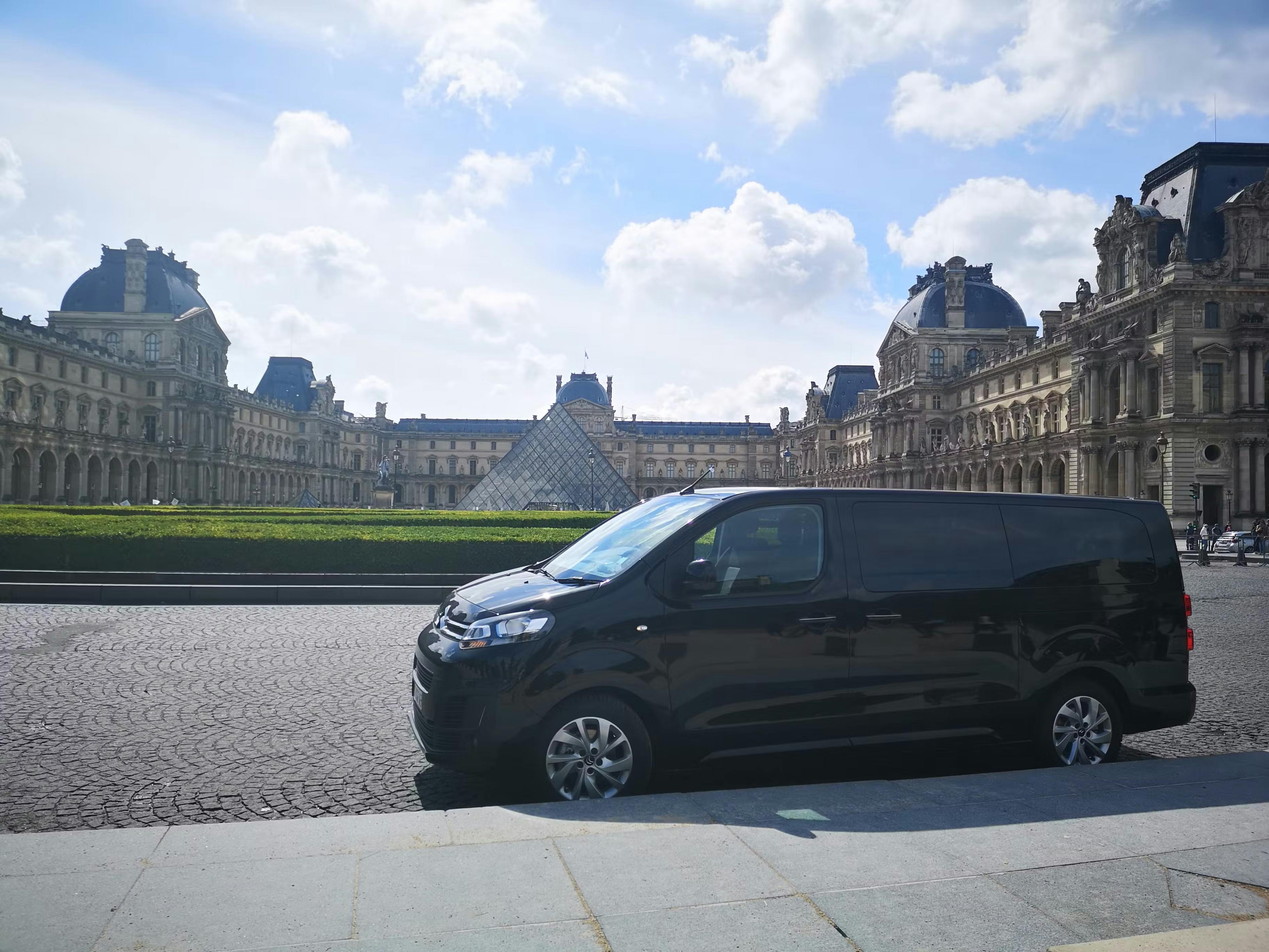 Van Pick Up in Paris