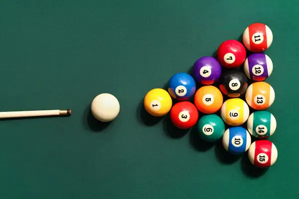 Tables de billard américain et anglais