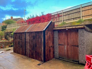 Noise barrier fence