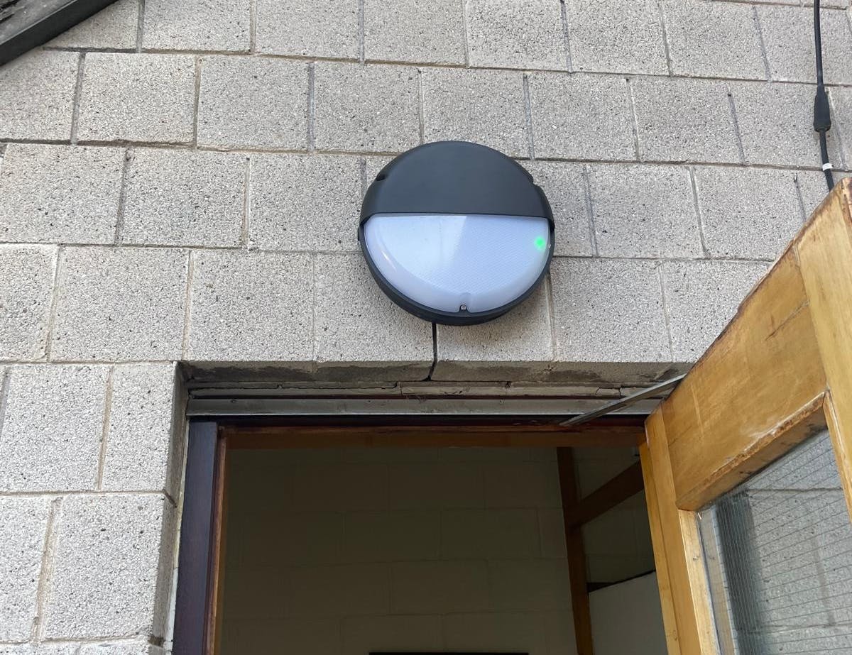 Circular external light fitting