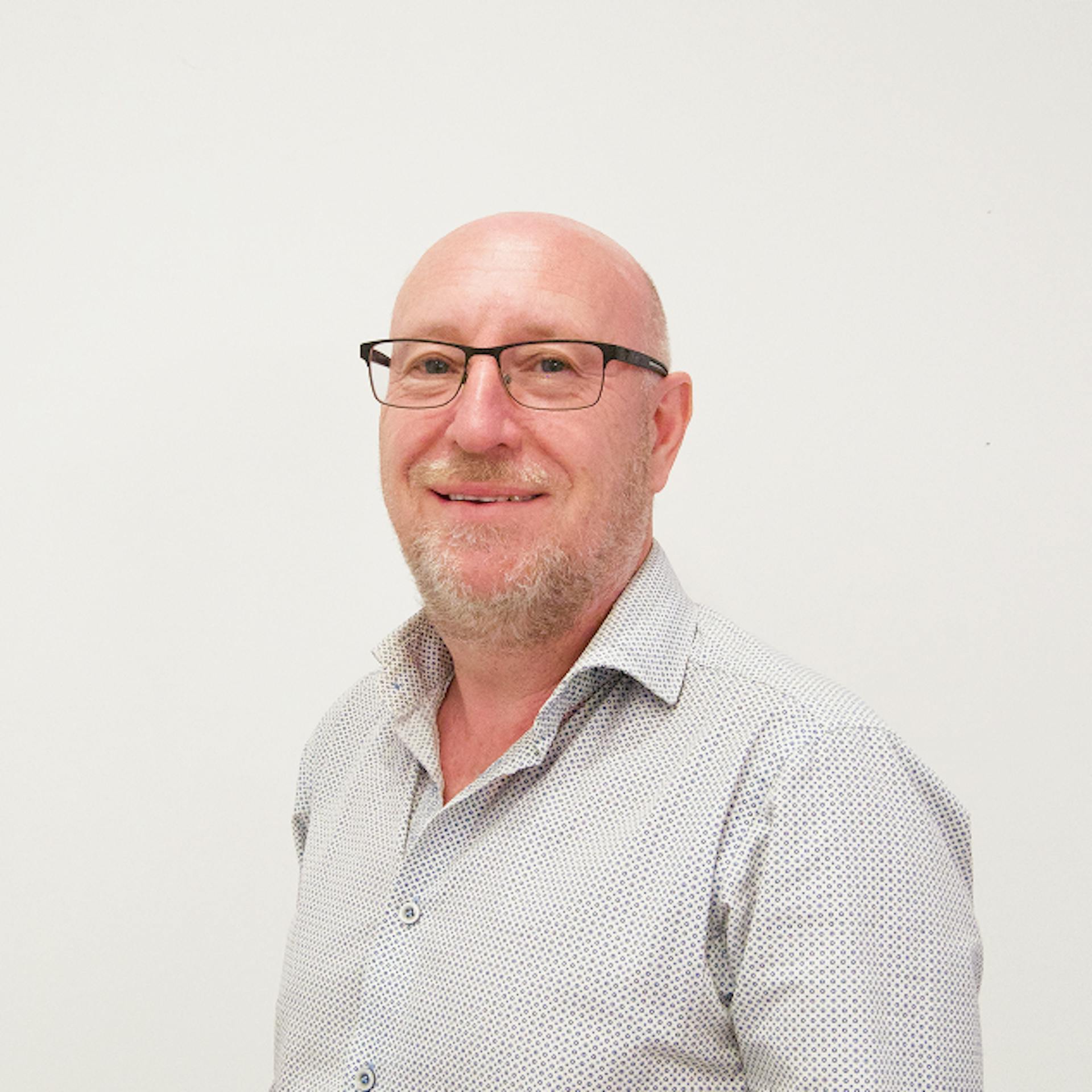 Headshot of Peter