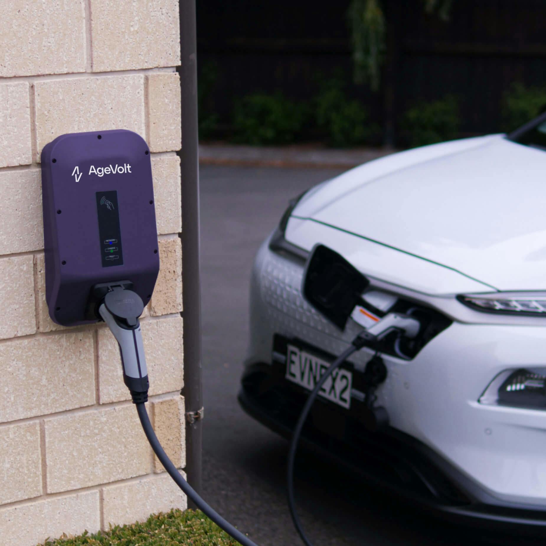 AgeVolt charger from Echt