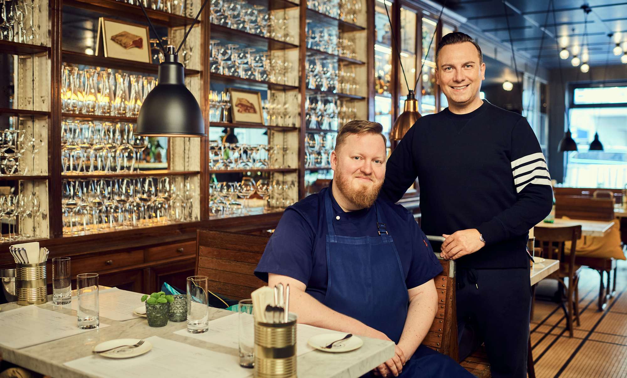 Dominik Obermeier (Küchendirektor) und Tim Raue (kulinarischer Berater) in der Brasserie Colette Berlin