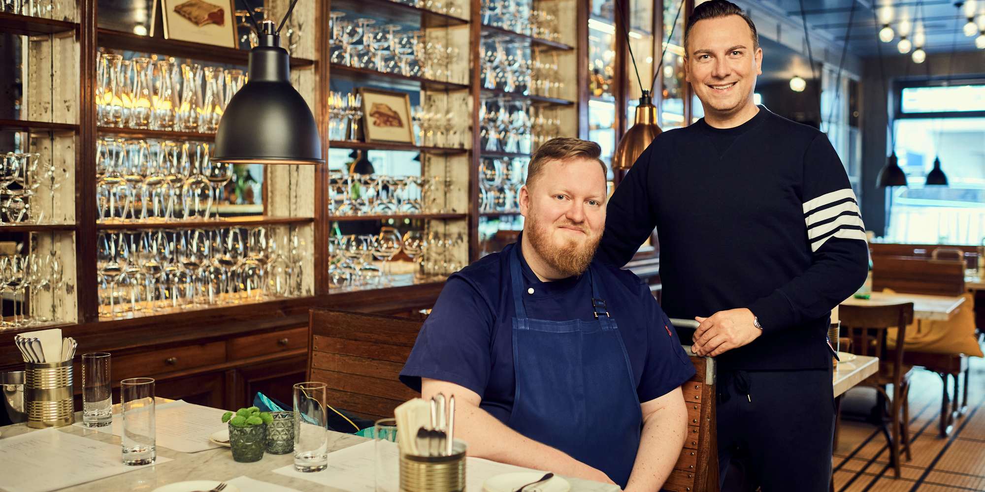Dominik Obermeier (Küchendirektor) und Tim Raue (kulinarischer Berater) in der Brasserie Colette Berlin