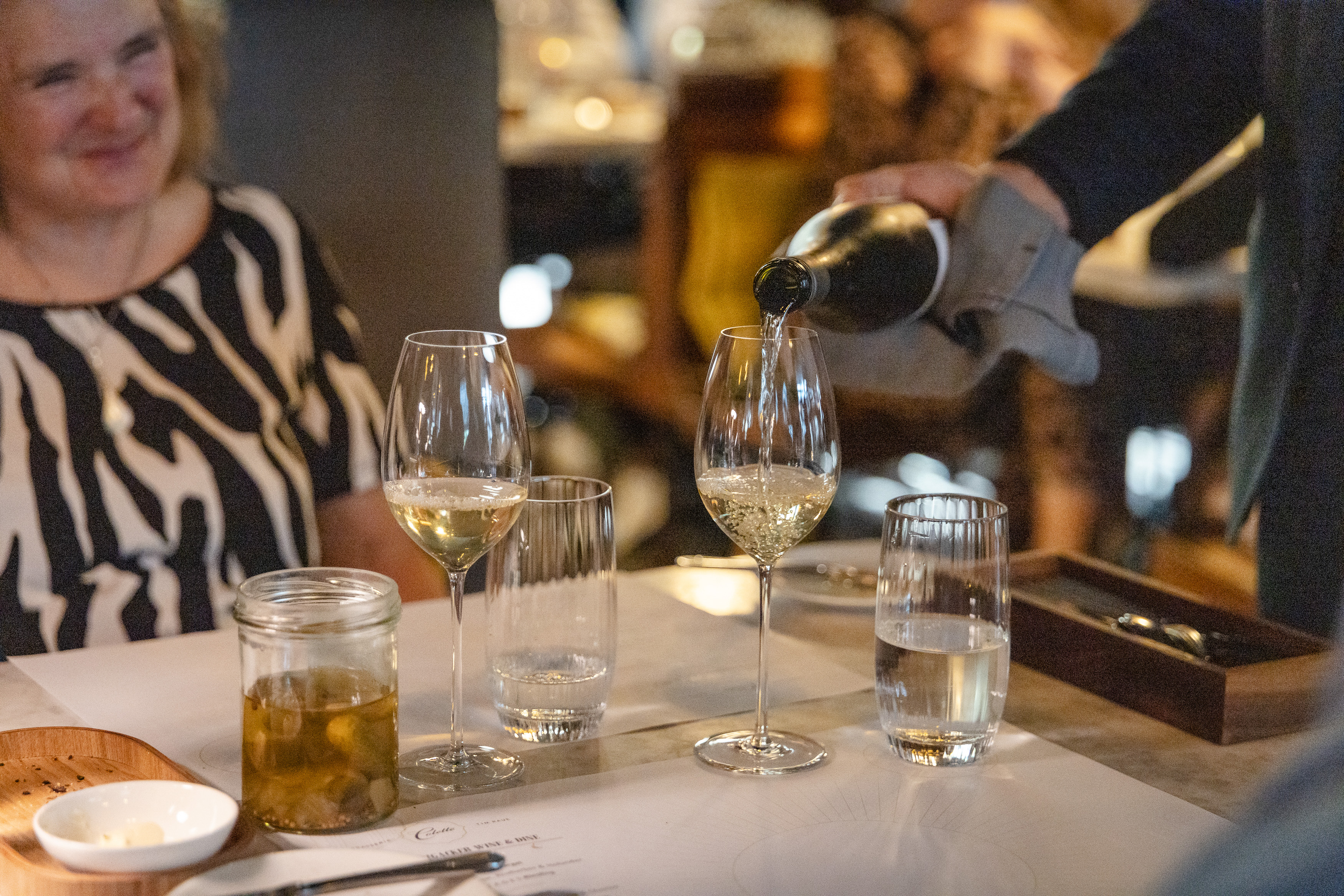 Besucherin Dreissigacker Event Brasserie Colette München