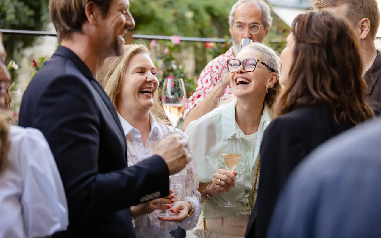 Impression beim Event Schatzi Dirndl in der Brasserie Colette