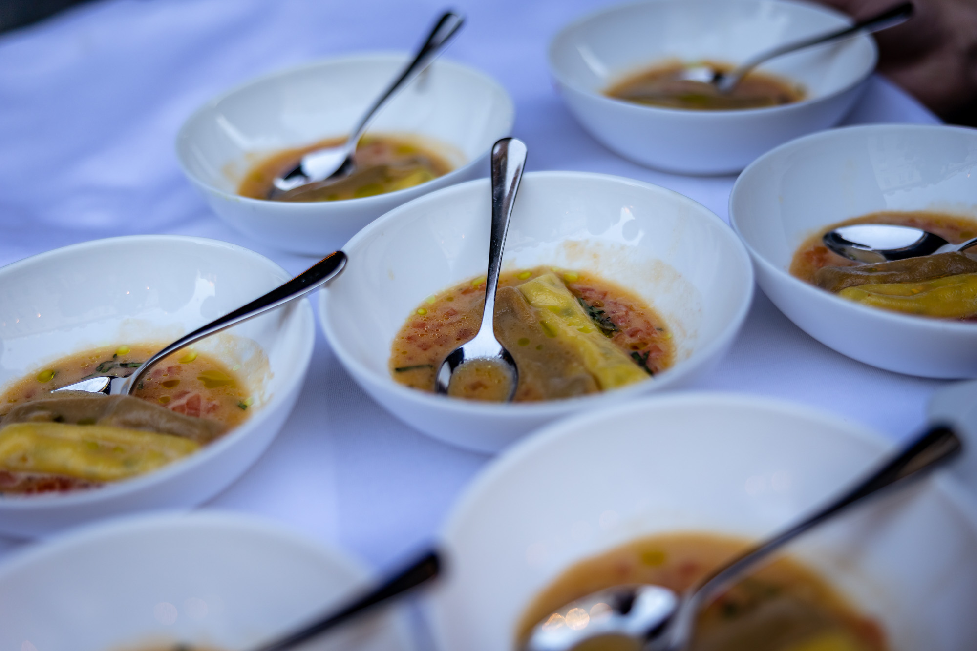 Finger Food beim Event Schatzi Dirndl in der Brasserie Colette