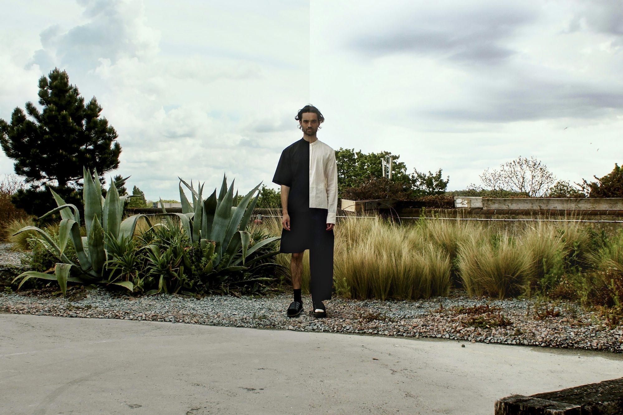 AW21 Suicoke
