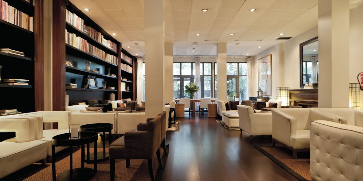 Hy Tek Parklex flooring in a Barcelona restaurant
