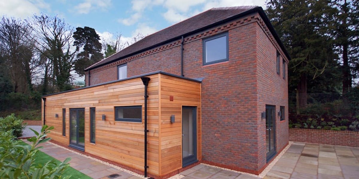 Extension clad in Western Red Cedar
