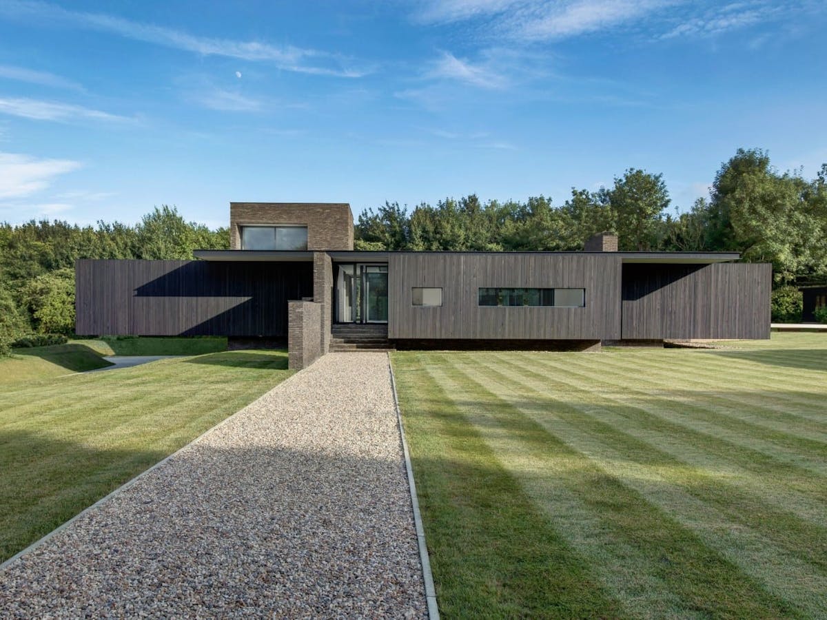 Black House