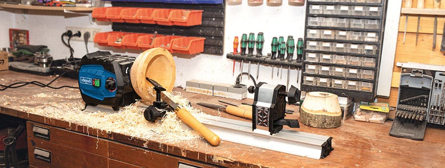 ▷ outils électriques de bois utilisés dans le travail du bois