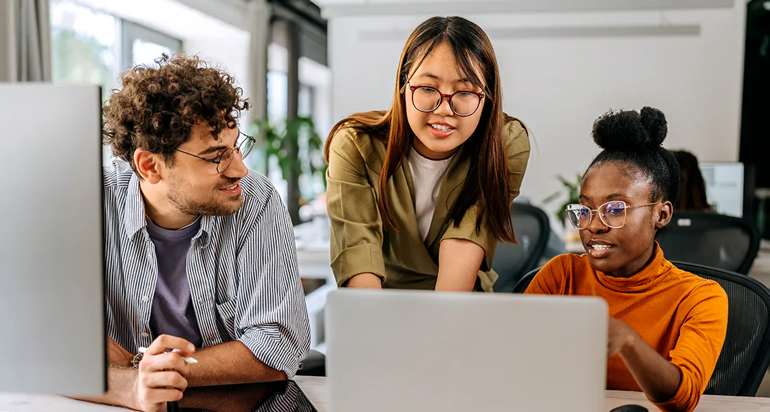 COMMENT DES STAGIAIRES INSPIRANTS ONT RATIONALISÉ LES PROCESSUS DE RECRUTEMENT