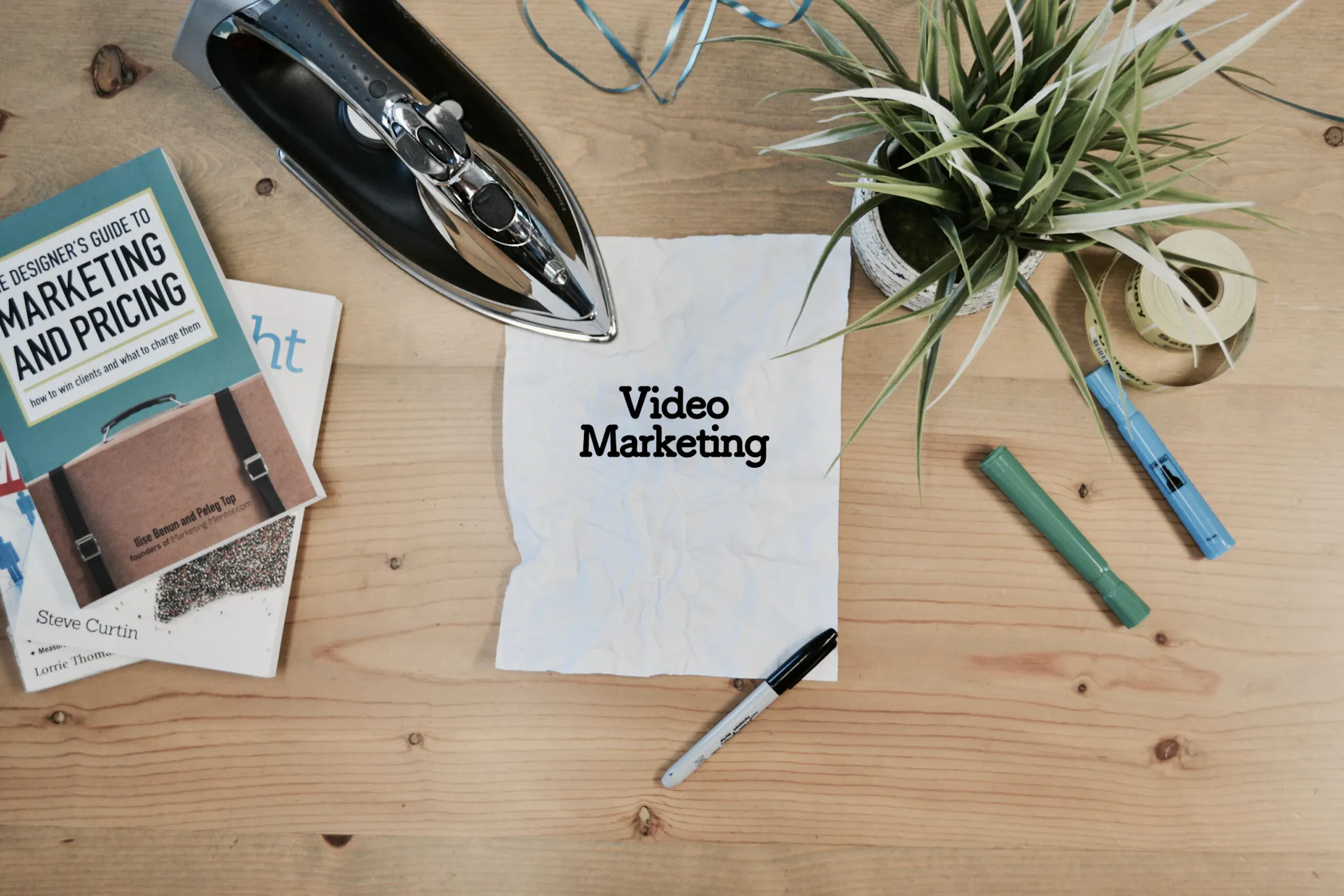 Une lecture incontournable pour les créateurs de vidéos ! L'ancienne mais nouvelle stratégie HHH (Three Hs)