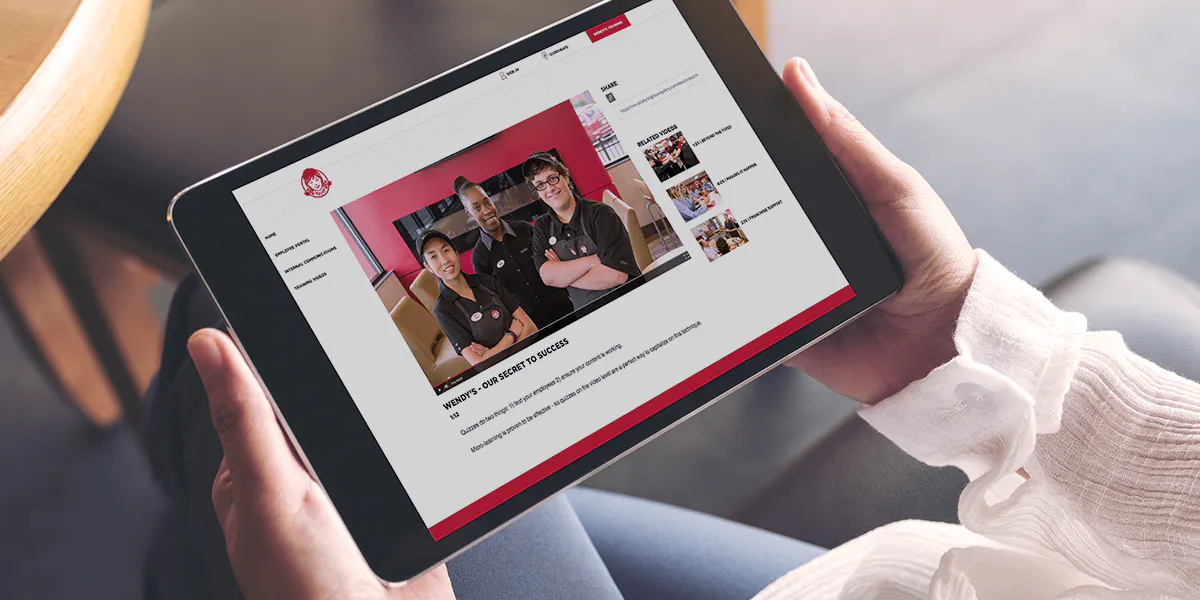 UTILISER DES VIDÉOS DE FORMATION POUR TRANSFORMER L'APPRENTISSAGE EN ENTREPRISE