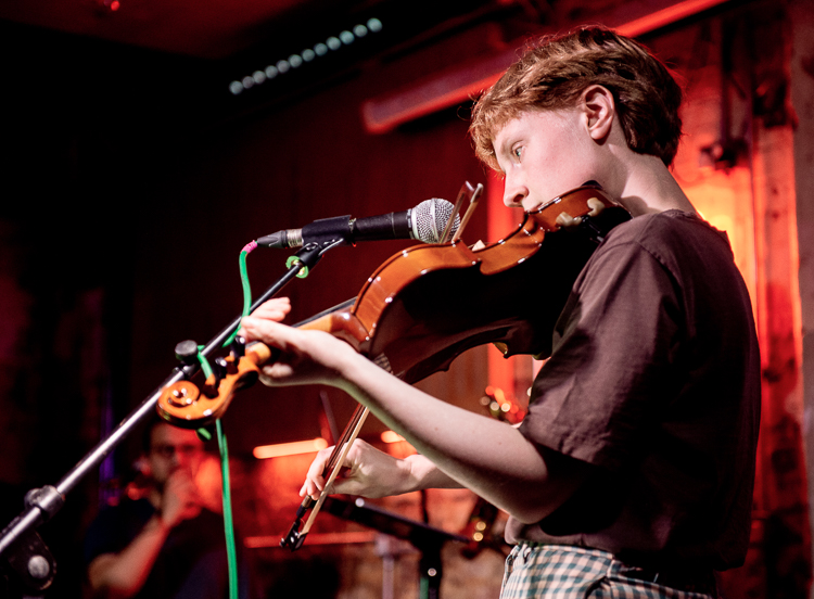 Ditte playing the violin.