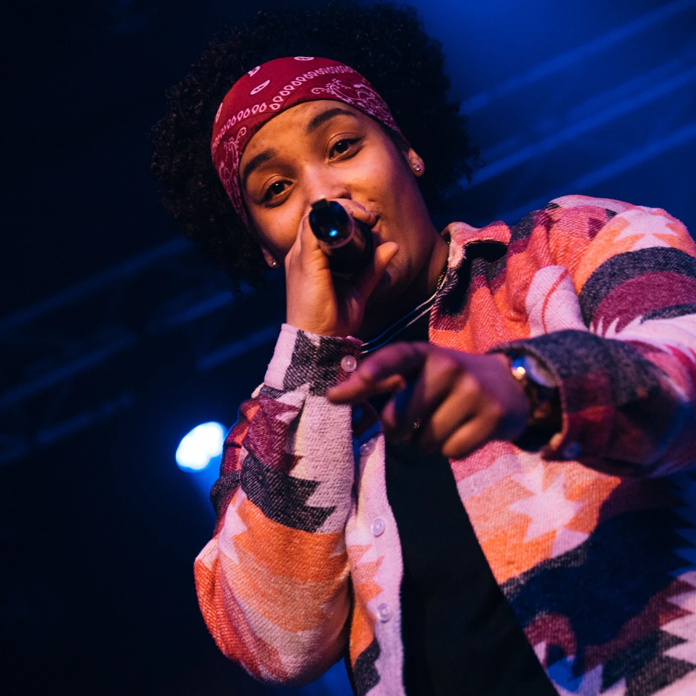 FREEQUENCY3 performing.